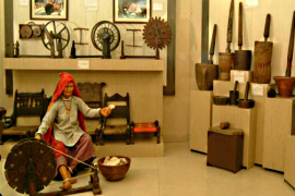 hotels near brahma sarovar